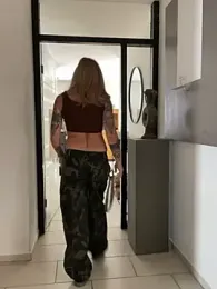 Stream-Bild von Etwas_neugierig