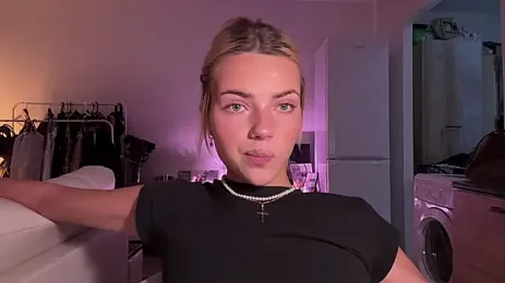 Stream-Bild von ChristelDuncombe