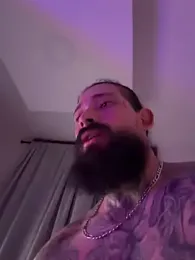 queenryan webcam stripchat model stream image