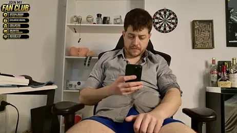 Stream-Bild von aaronlegend_